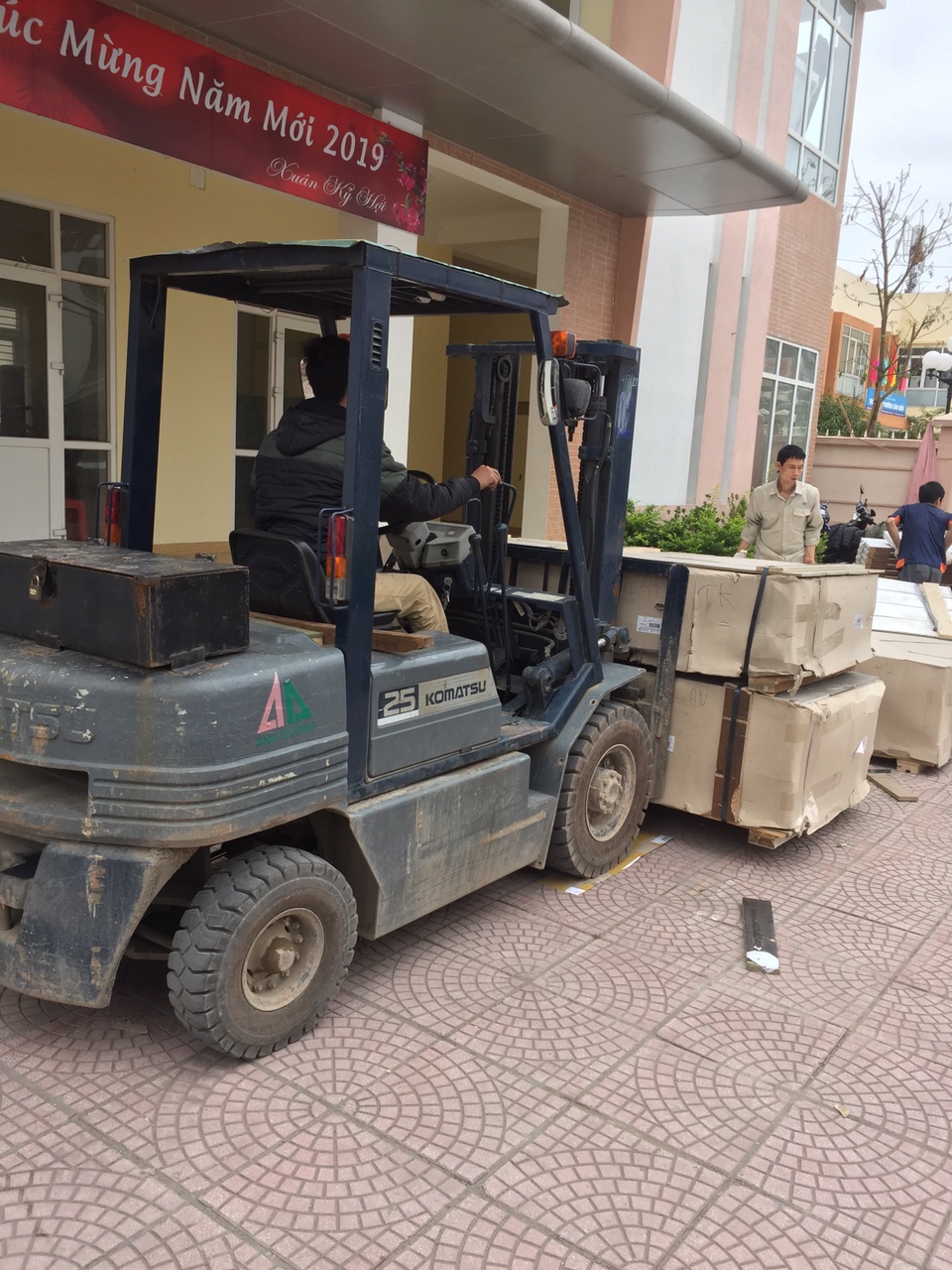 🎯 Dịch Vụ Xe Nâng Bùi Huy Bích – Đúng Xe, Đúng Người, Đúng Thời Gian