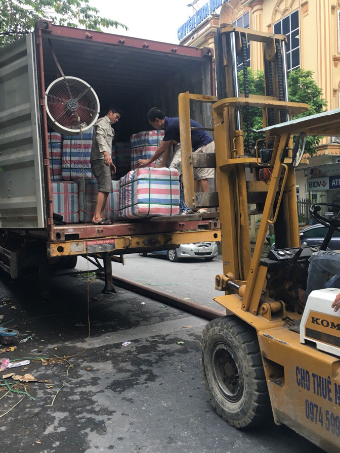 Dịch vụ cho thuê xe nâng ở Hồng Quang