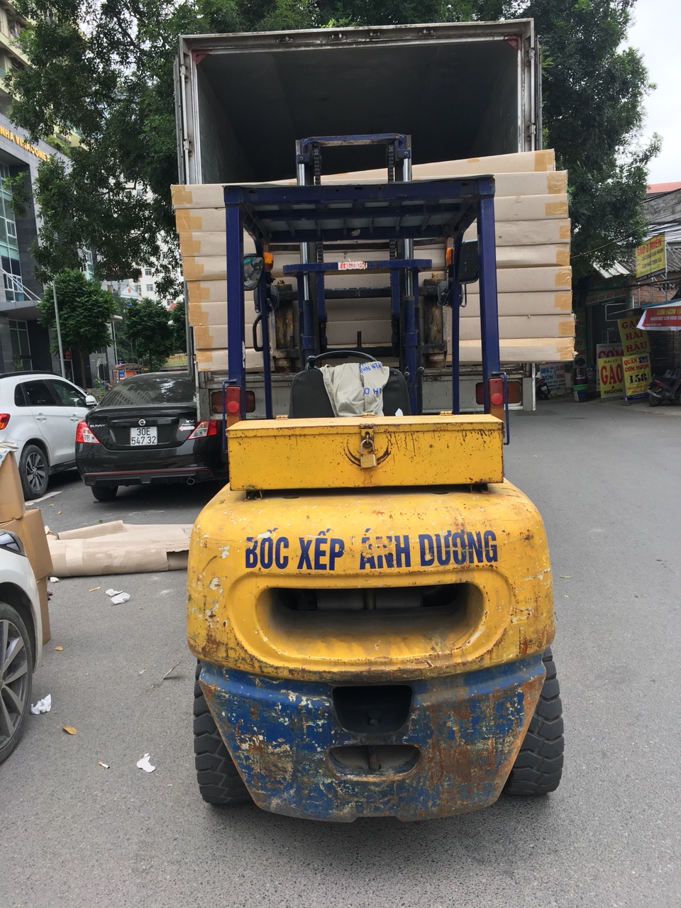 Cho thuê xe nâng điện, dầu tại Giáp Bát – Chất lượng cao